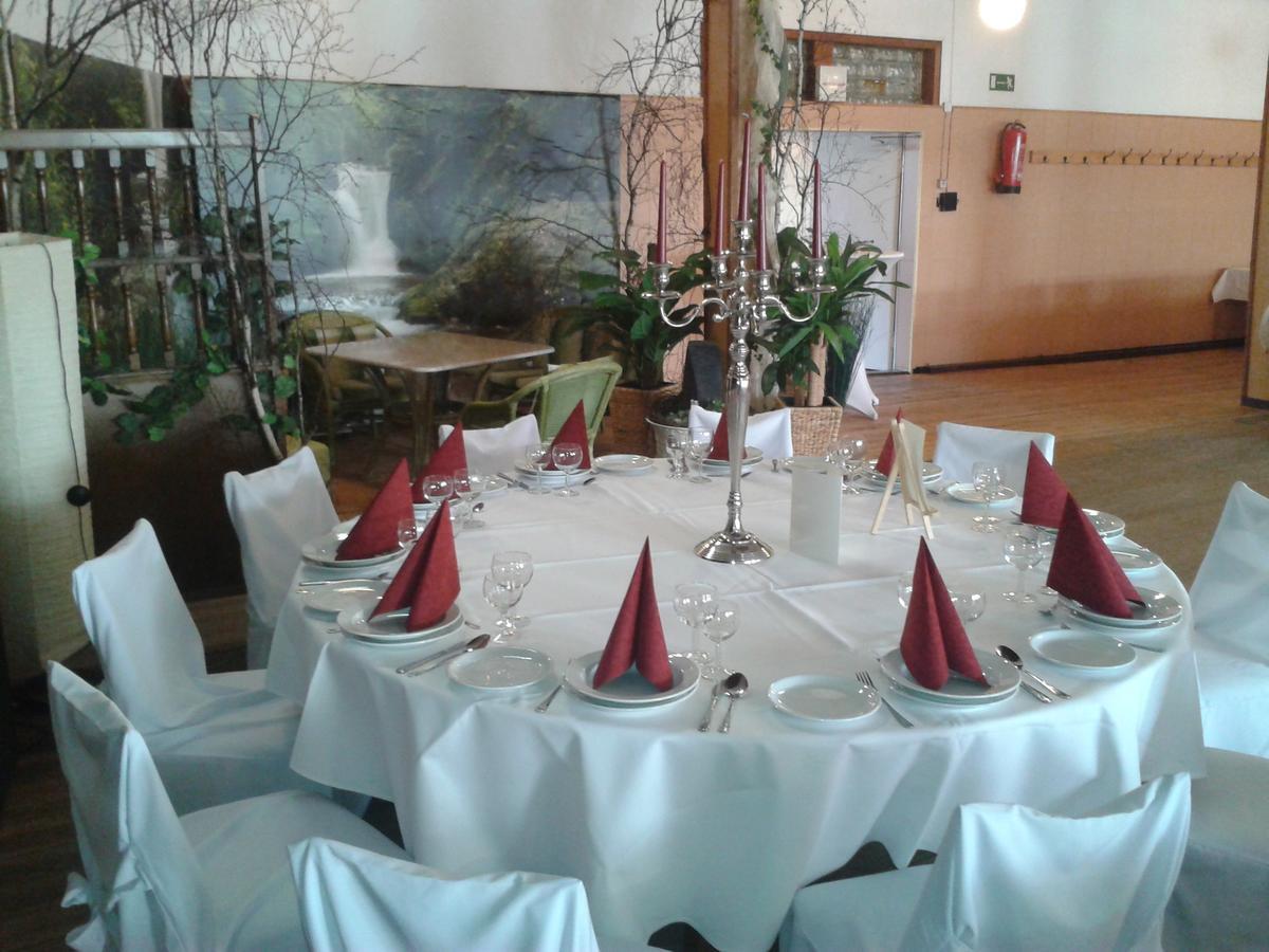Landgasthof Schoenecke Wahrenholz Luaran gambar