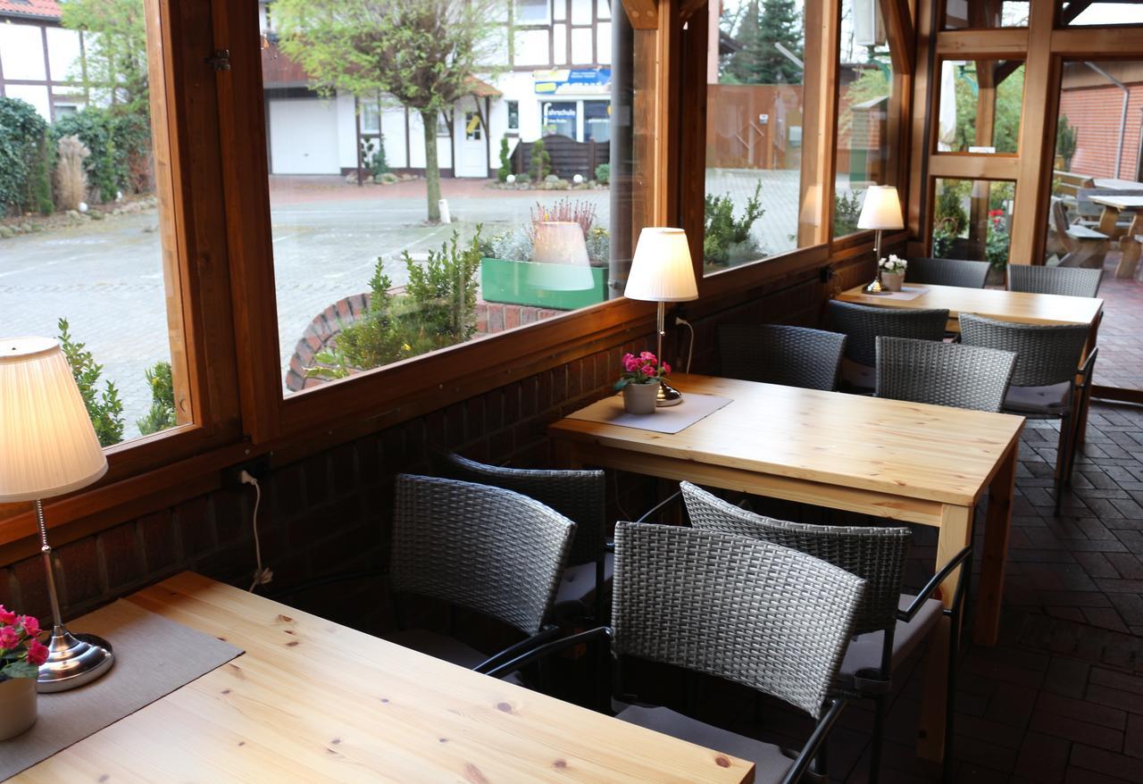 Landgasthof Schoenecke Wahrenholz Luaran gambar